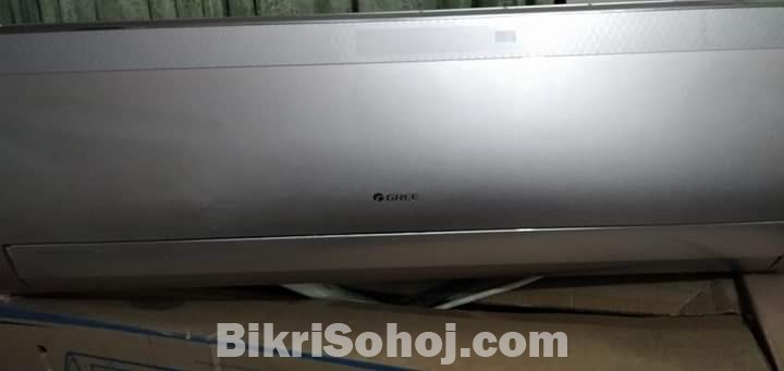 GREE 1.5 ton Hot & Cool Split type AC